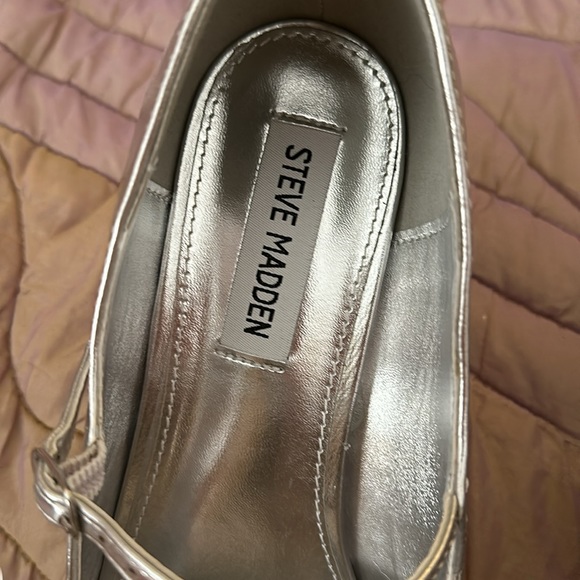 Steve Madden IRELEE Mary Jane Pump - Picture 4 of 7
